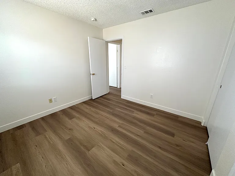 3380 Stacey Lyn Dr — Photo 14