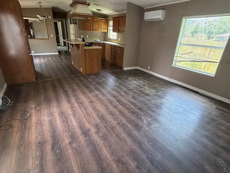 24610 E Needham Rd — Photo 2