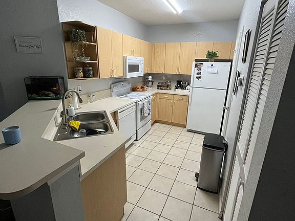 4th image of 128 SW Peacock Blvd #206-15-206