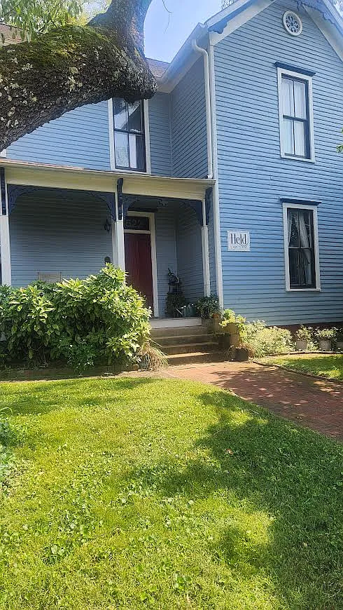 4 bed, 2418 sqft, $7,000 — Photo 2