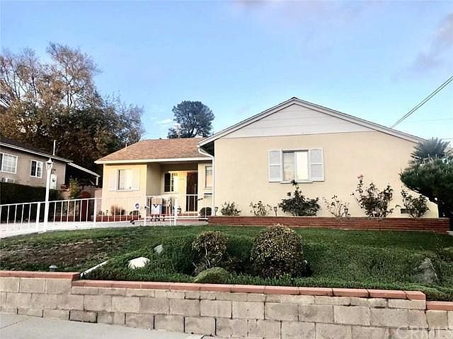 1st image of 2036 Heather Dr