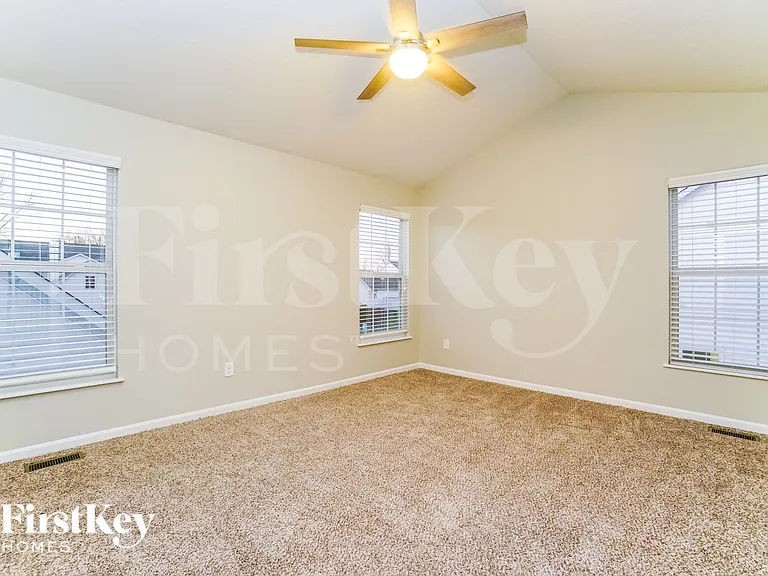 4015 Peregrine Pass Dr — Photo 12