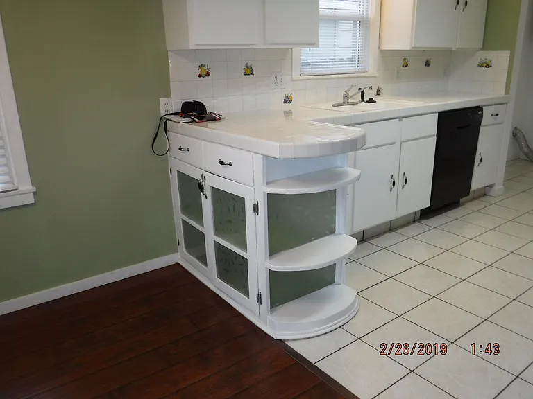 905 Orange St — Photo 12