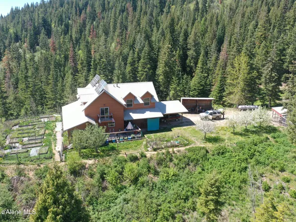 1800 Hells Gulch Rd, Saint Maries, ID 83861