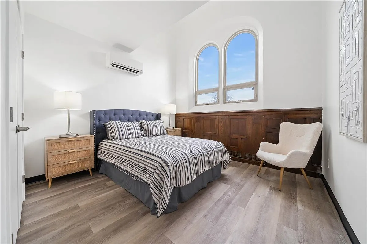 401 Olo Street - Former Church Parish Converted In Luxury Apartments! — Photo 2