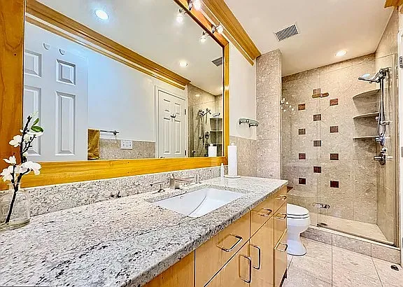 Bathroom Main Level