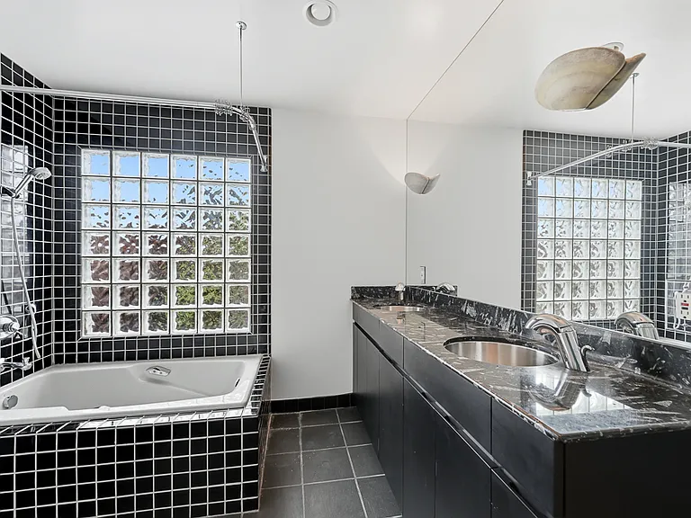 20 Kent Pl — Photo 50