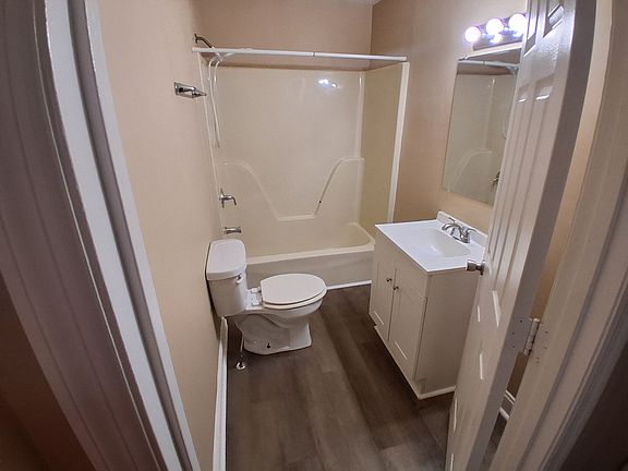 4th image of 134 Blackman St