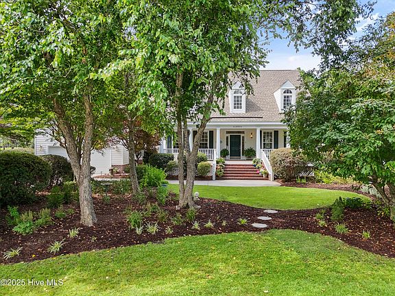 3rd image of 2911 Trailwood Drive SE