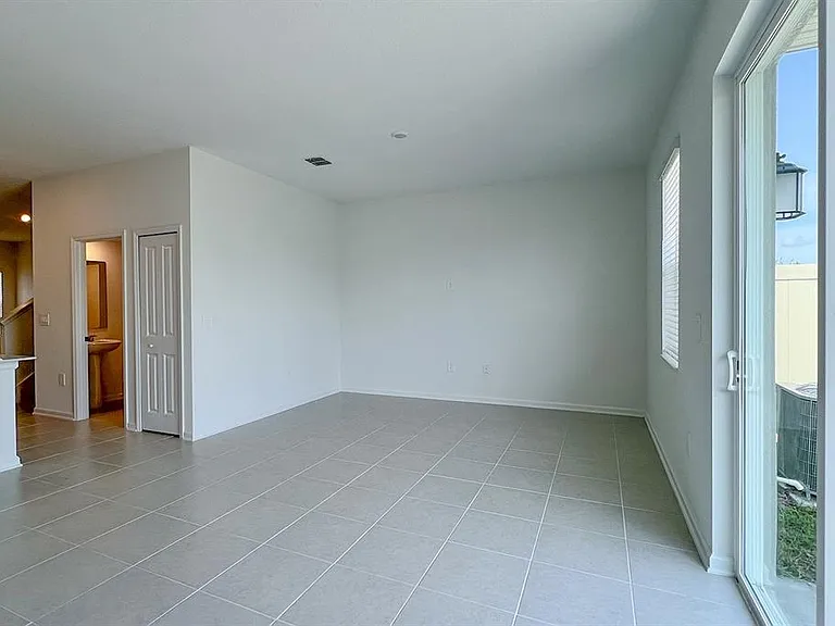 2607 Skyline Loop — Photo 17