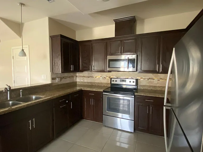 1213 E Camellia Ave #B — Photo 6
