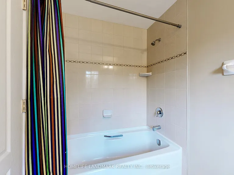 46 Green Ash Cres — Photo 41
