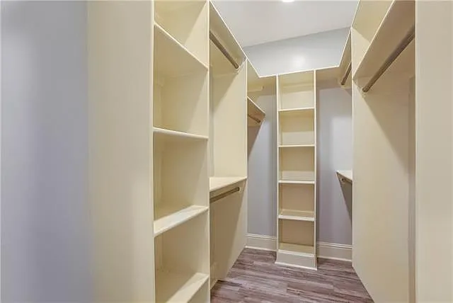 2932 Eagle St — Photo 11