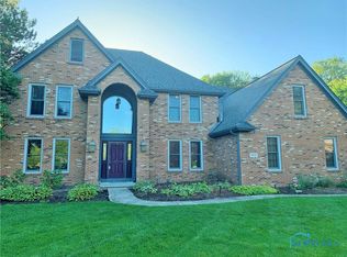 4916 Country Walk Ln, Sylvania, OH