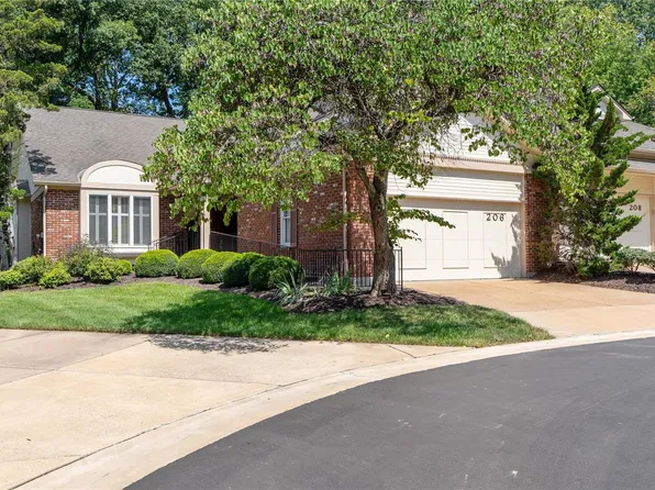 206 Grand Banks Ct, Chesterfield, MO 63017