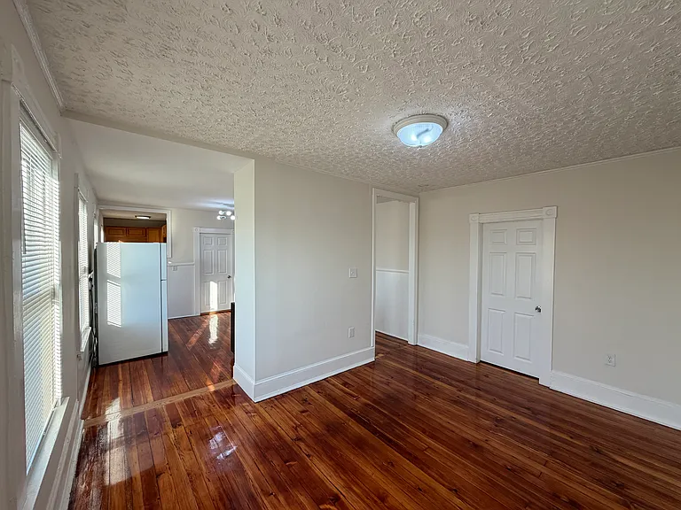 106 Ashley Blvd #3 — Photo 9