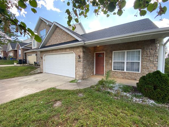 294 Carmel Valley Way, Saint Robert, MO 65584
