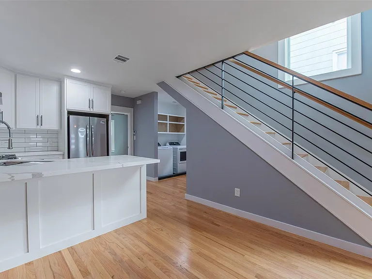 1459 Munger St — Photo 23