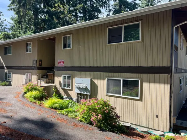 1620 NE Pleasant St, Keyport, WA 98345