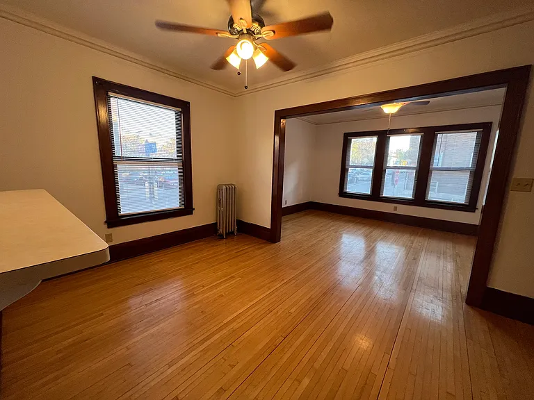 Stevens Square Apartments — Photo 7