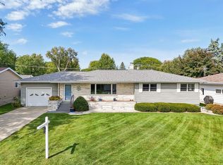 603 6th St, Waunakee, WI 53597