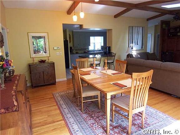 4th image of 15 Timberland Dr