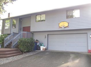 15903 E Shore Dr, Lynnwood, WA 98087