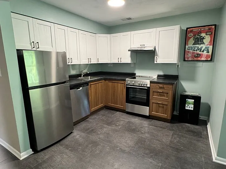 1625 S Maple Rd — Photo 62
