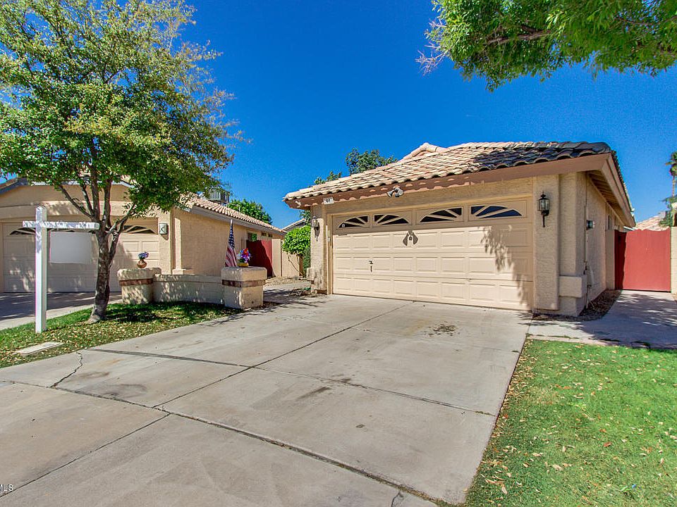 1st image of 61 S Cypress Ct