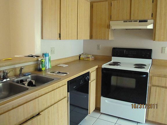 4th image of 3054 Beecher Dr E APT C