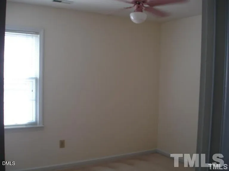 311 Wax Myrtle Ct — Photo 8
