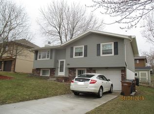2209 Nottingham Dr, Bellevue, NE 68123