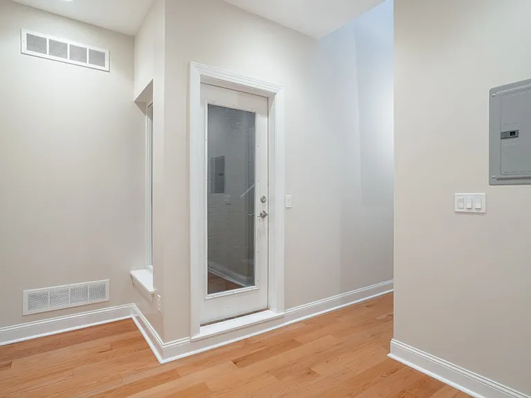 724 N 3rd St — Photo 10