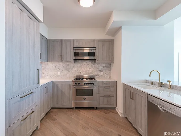 401 Harrison St #37D — Photo 3