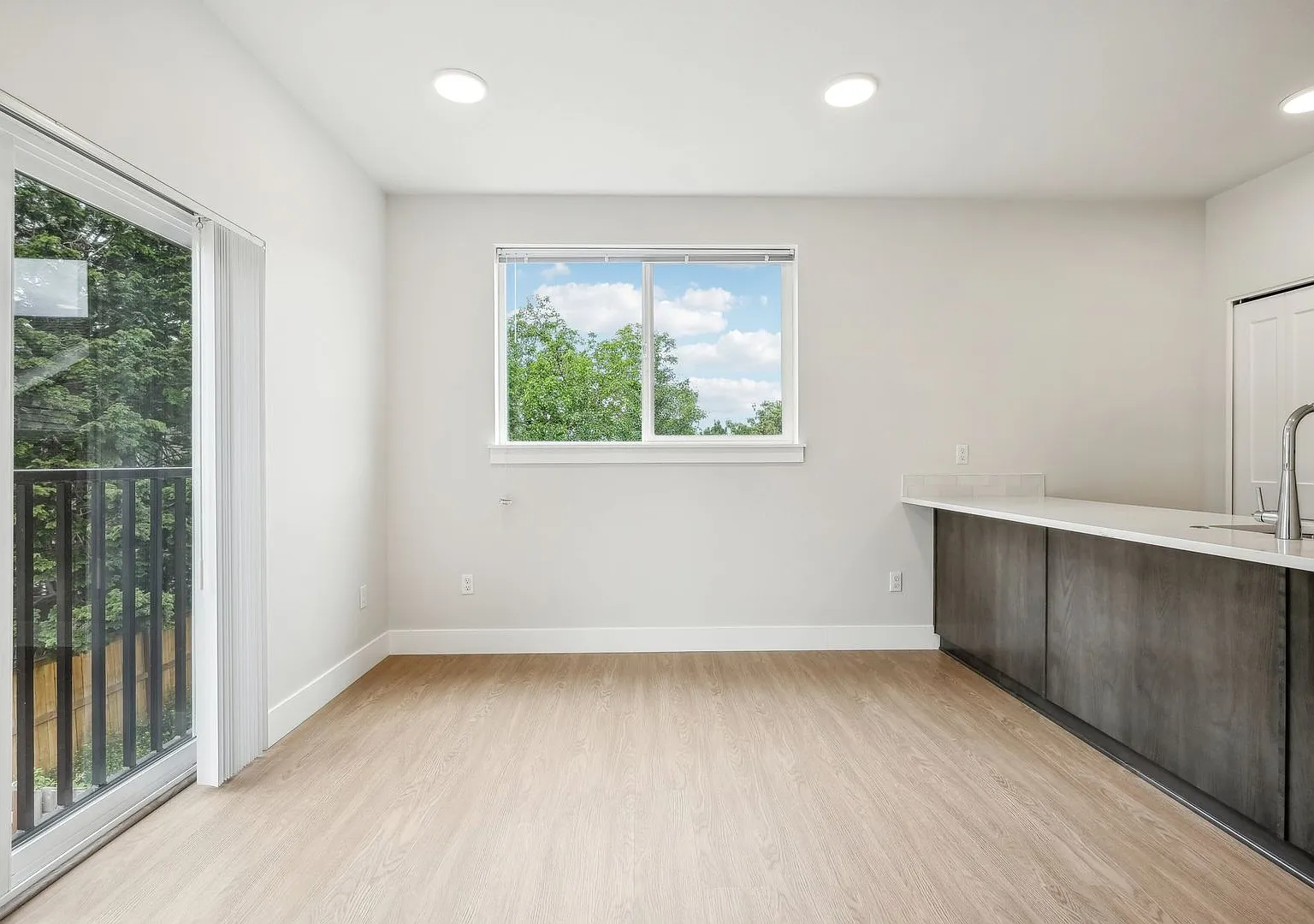 107th Street Apartments — Photo 1