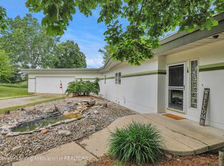 13097 S Wright Rd, Eagle, MI 48822