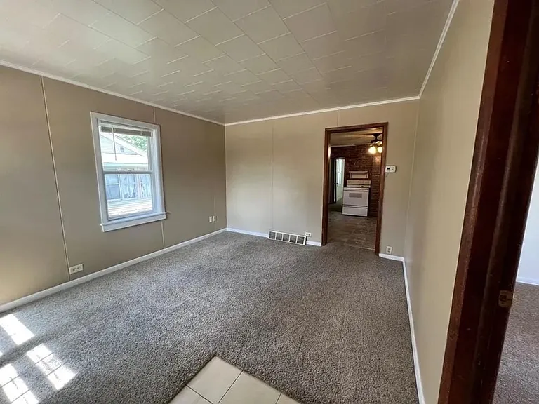 808 Grand Ave — Photo 18