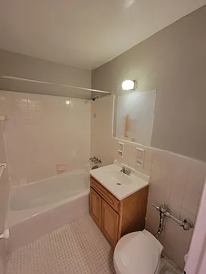 Rented by HFF Realty LLC | media 9