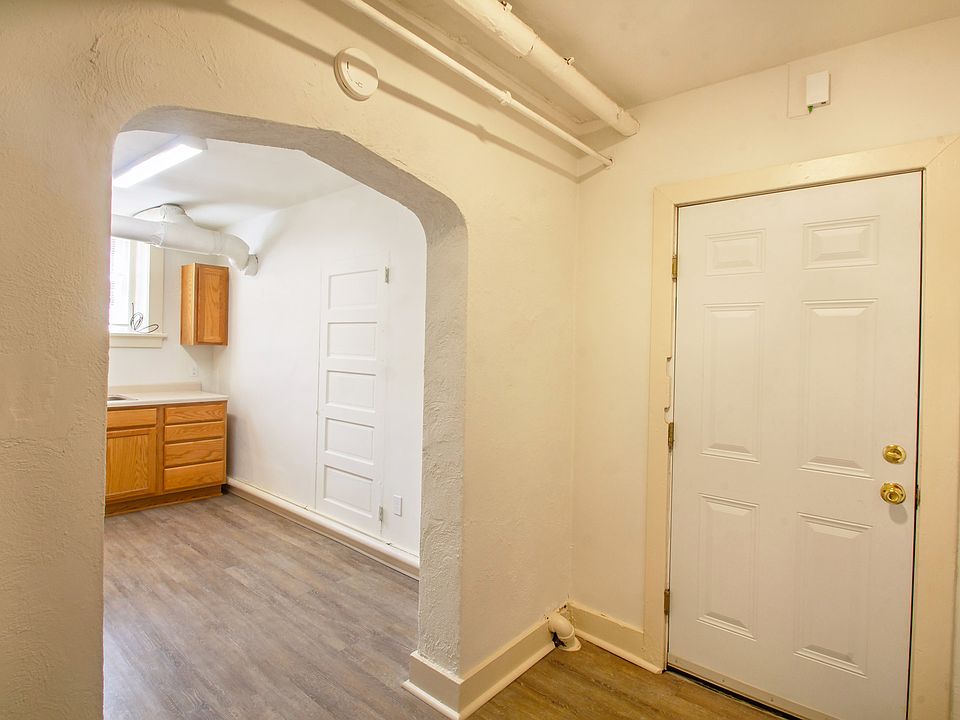 Entry Foyer