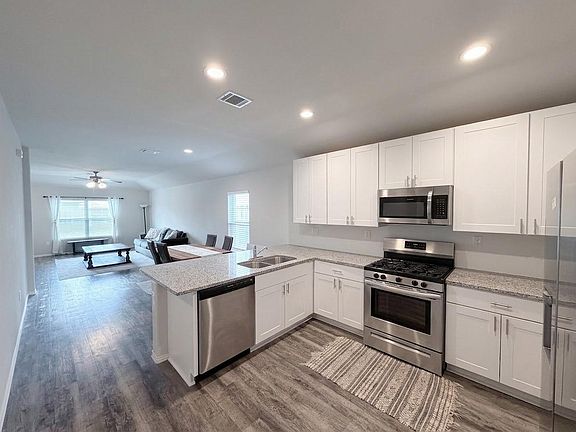 5th image of 21018 Wenze Ln