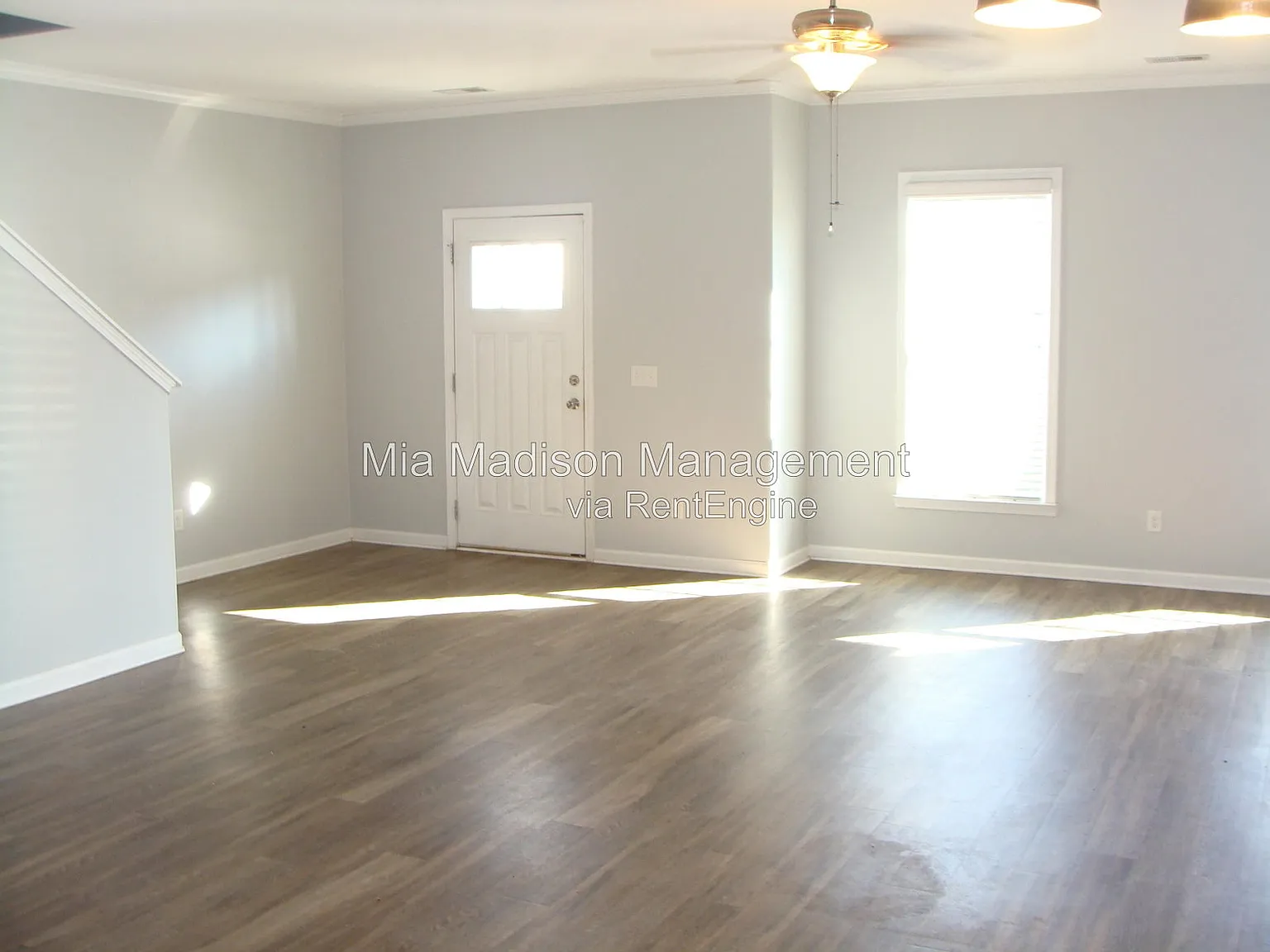 3 bed, 2.5 bath, 1810 sqft, $1,800 — Photo 2