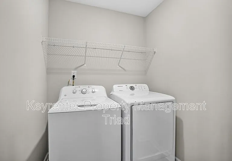 5109 Black Forest Dr — Photo 36