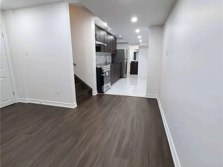 12 Reign Ln #BASEMENT — Photo 5