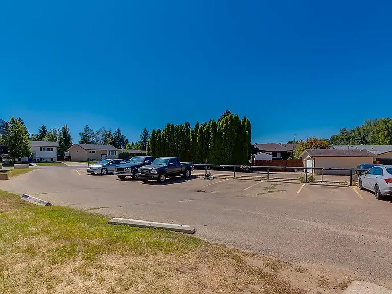2398 Southview Dr SE — Photo 14
