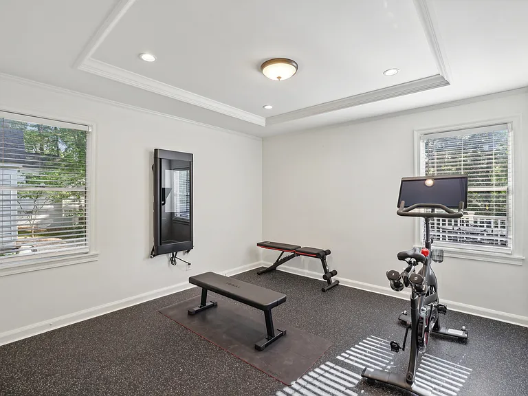 2325 Pine Grove Dr NW — Photo 8