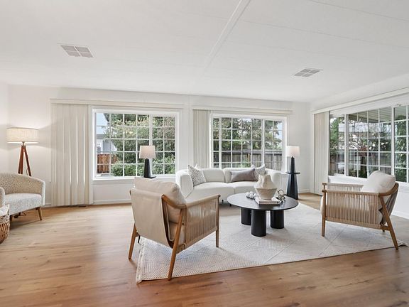 4th image of 160 A Quail Hollow Dr #160A