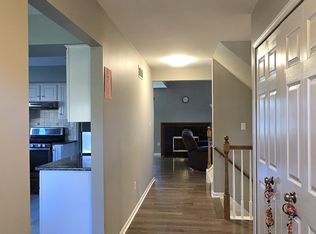 2939 Santia Dr, Troy, MI 48085