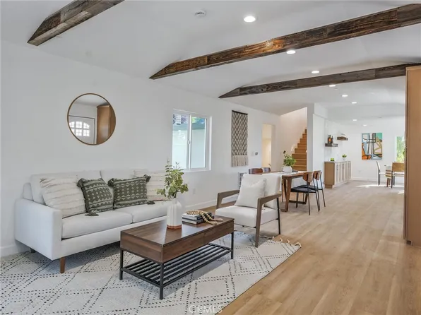 44 Vista Circle Dr, Sierra Madre, CA 91024