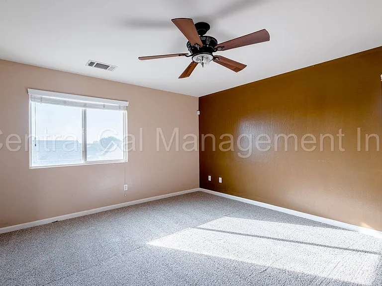 11723 Holabird Ave — Photo 21