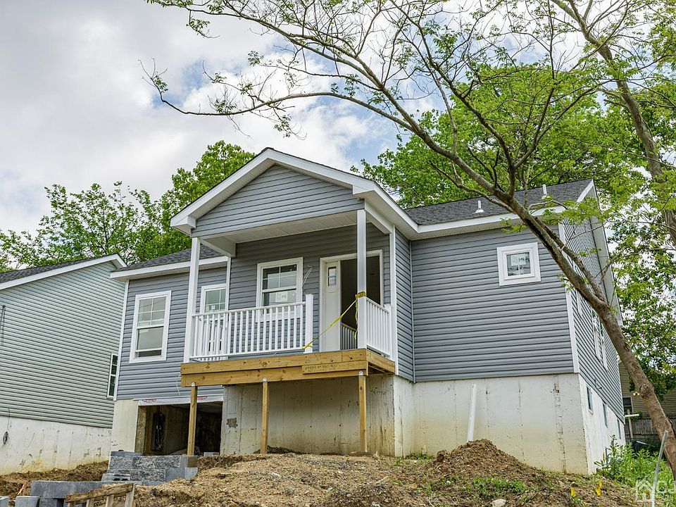 1st image of 320 Woodland Ave